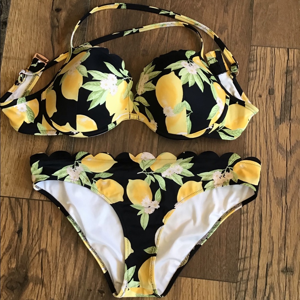 🍋👙Lemon Bikini 👙🍋 Like this for Free Shipping